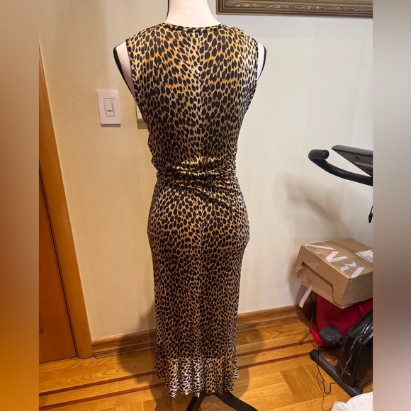 Dolce & Gabbana leopard print stretch pencil dress 46 USA Sz 10 - Picture 2 of 16